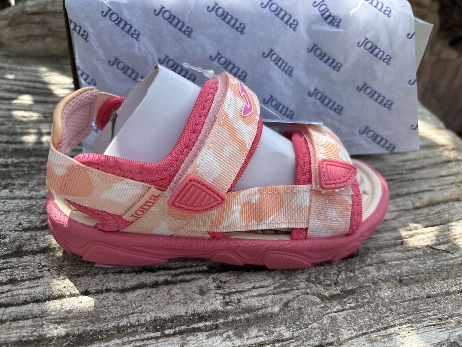 Сандали за момиче joma