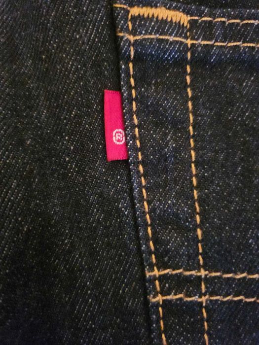 Продам джинсы Levi's 505