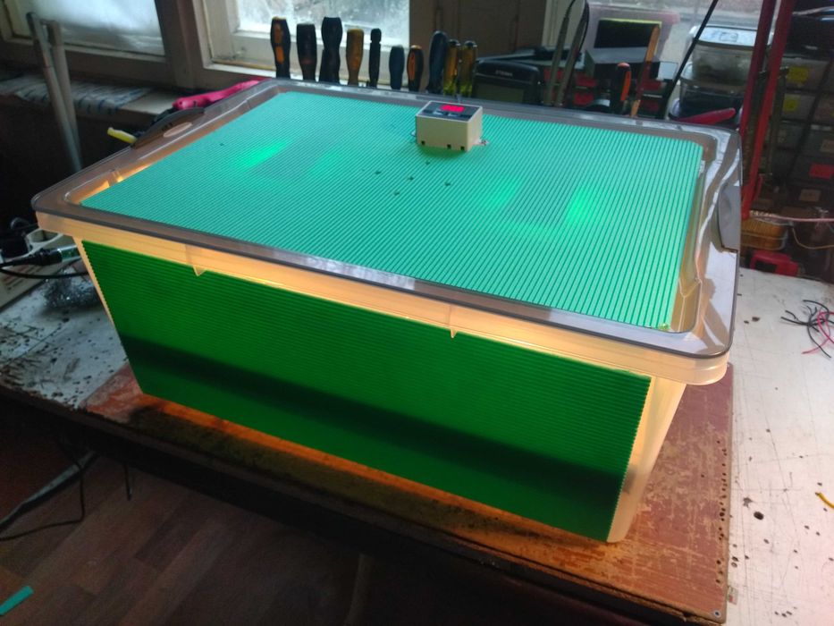 Инкубатори (български)