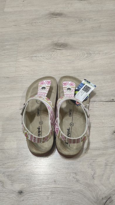Сандали для девочки