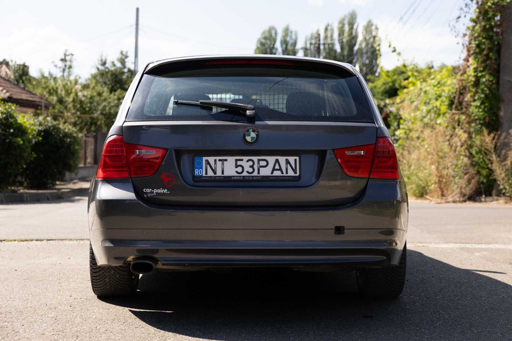 BMW seria3 318D 2011