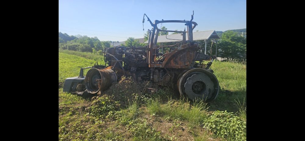Massey ferguson 8740 S