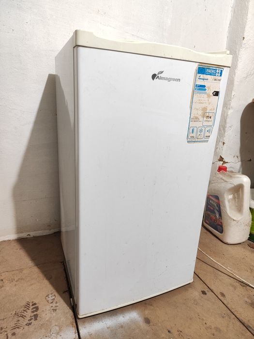 Холодильник рабочий