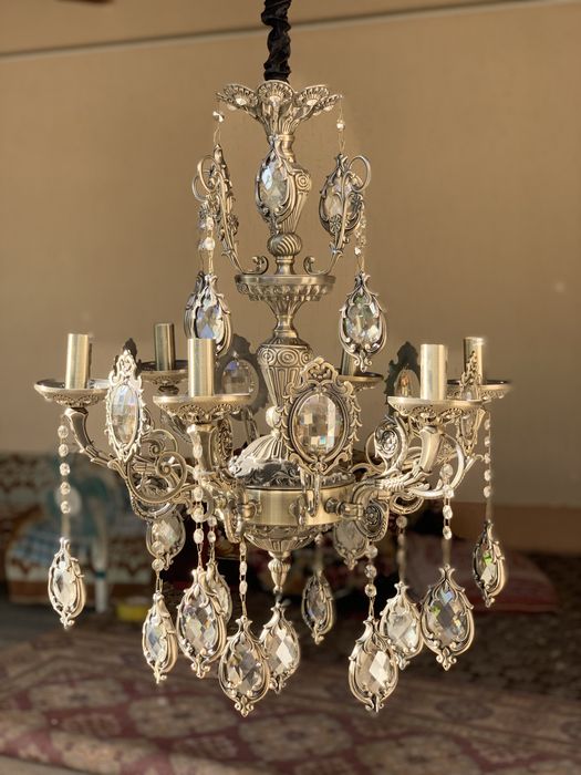 Люстра 6-ти ламповая