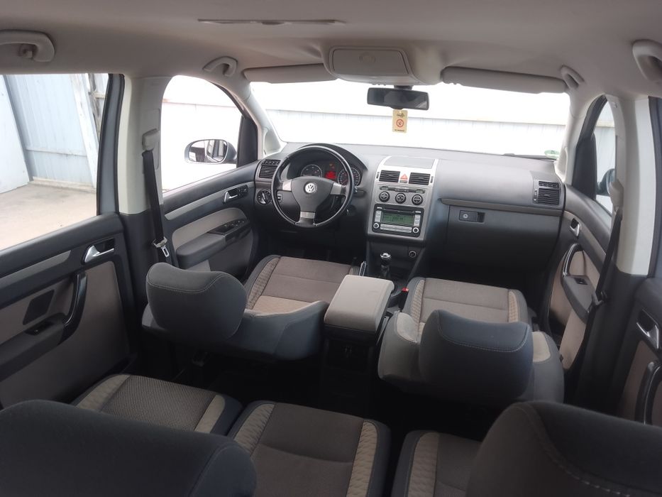 WV*TOURAN/CROSS/2000Diezel*Euro 4.Privat Germania!