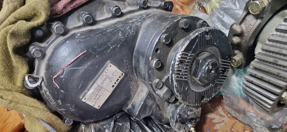 Продам редуктор и раздатку на камаз 4310 и 6520