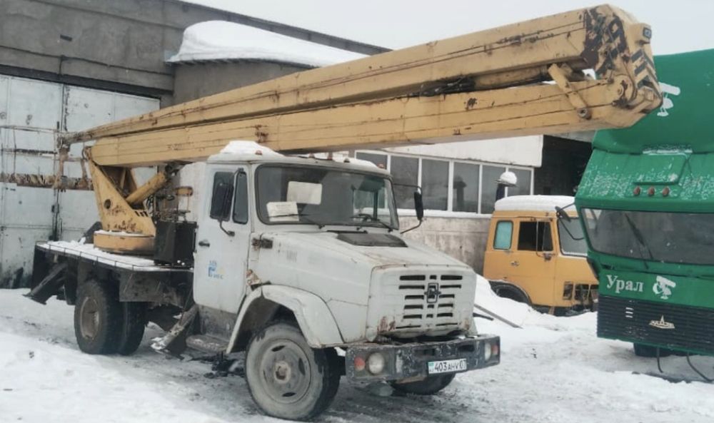 Продам автовышку зил