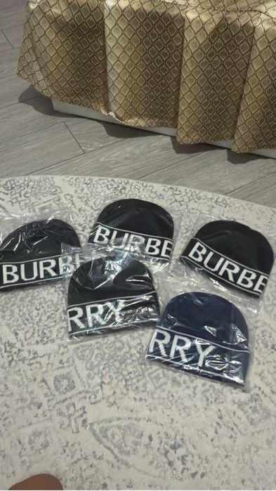 Burberry шапки срочна!!!