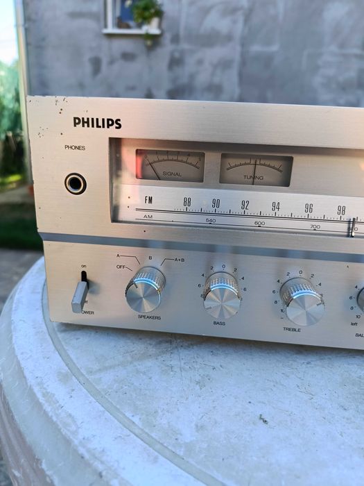 PHILIPS - ресийвър 684