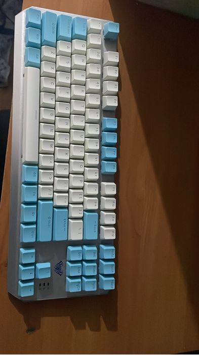 Клавиатура механическая
