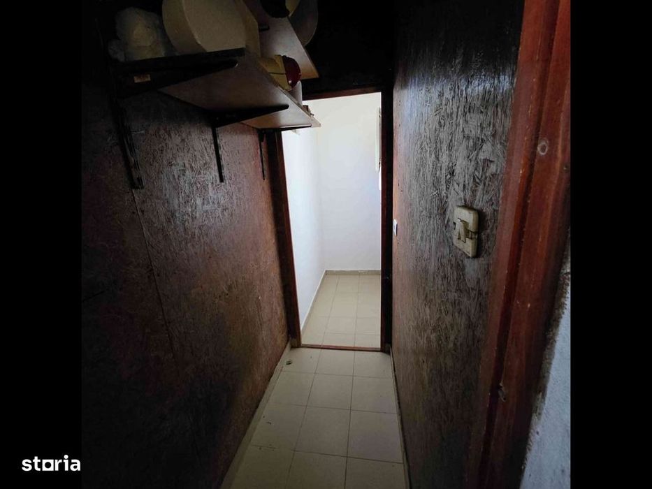 Paulesti Prahova CENTRAL vis a vis de Scoala Spatiu covrigarie