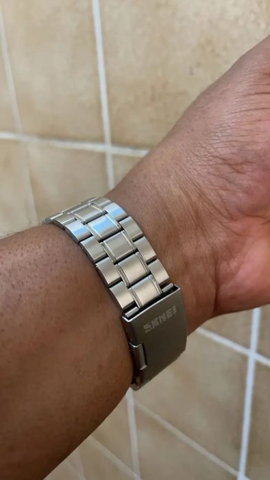 Часы наручные Кварцевые