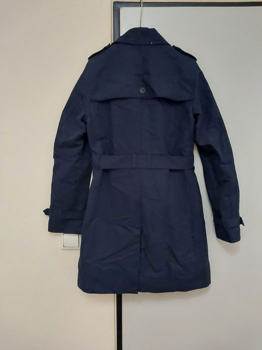 Тъмно синьо дамско манто