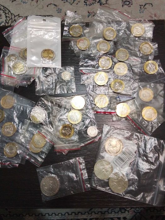Монеты разные цена договорная