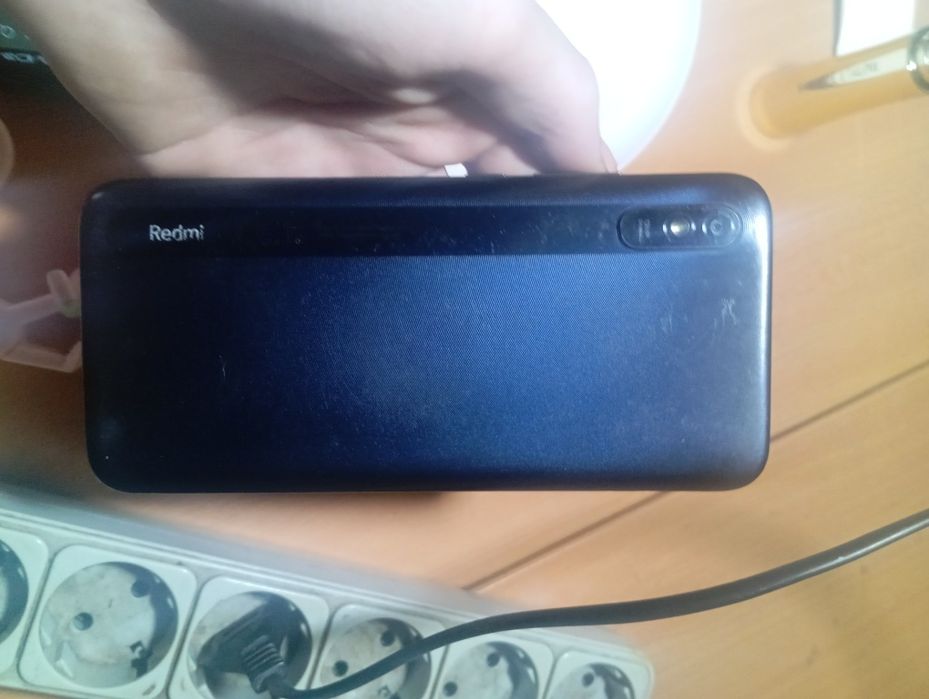Продам Redmi9a рабочий но разбит экран