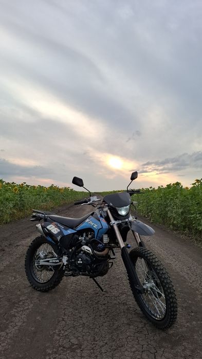 продам 300кубовый эндуро