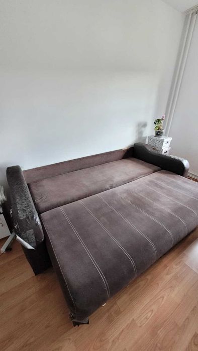 Donez canapea extensibilă