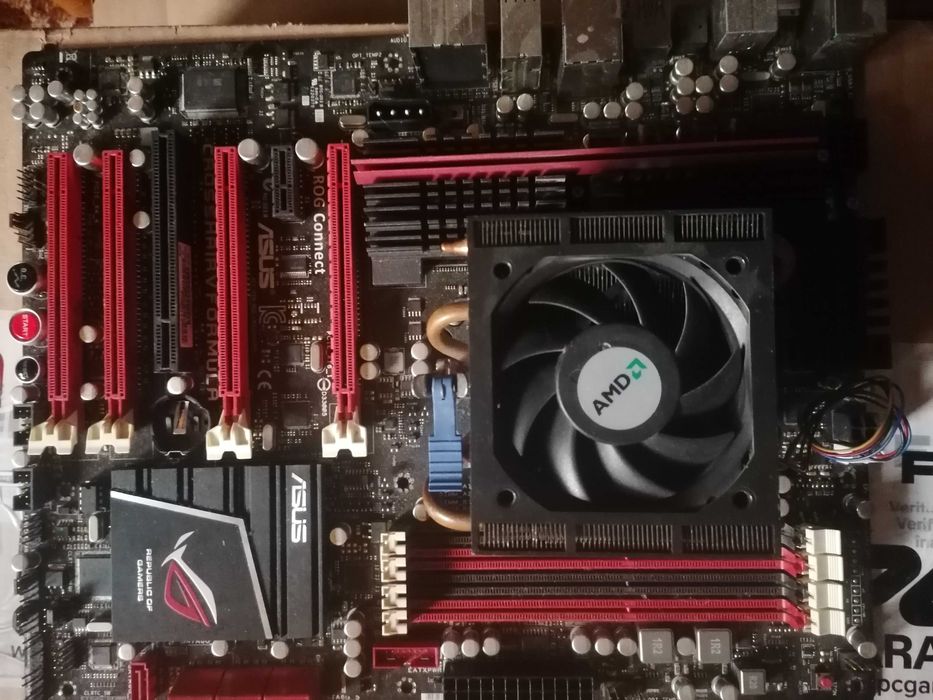 Vând placa de baza+procesor+ram