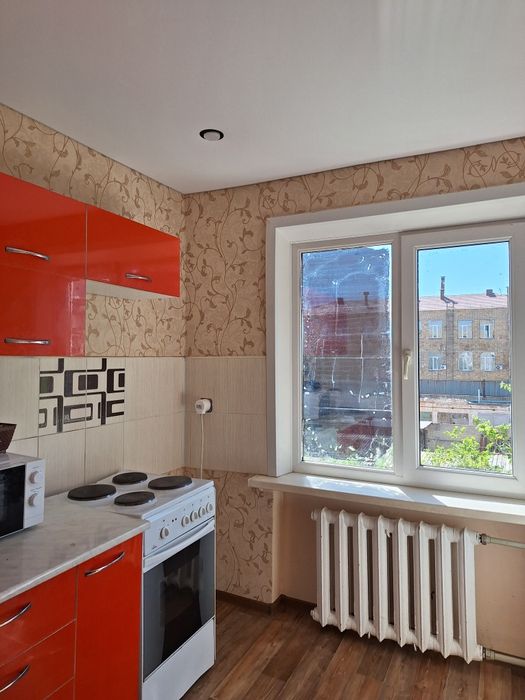 Продаётся 1 квартира 3 этаж в центре