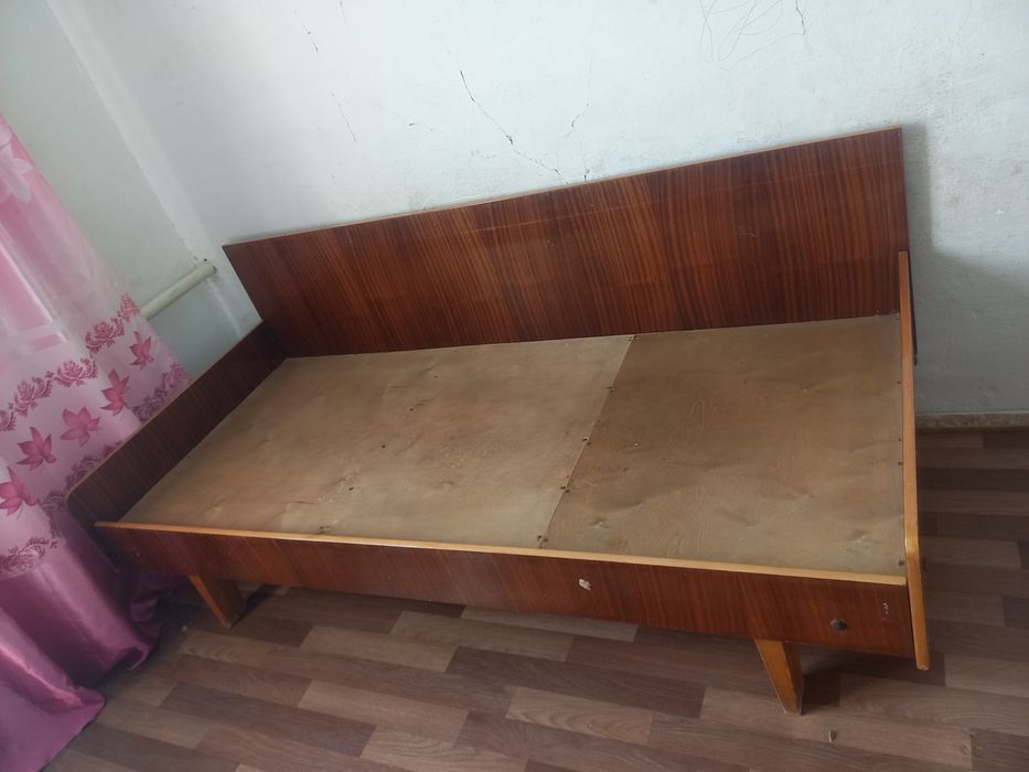 Кровать отличного качества