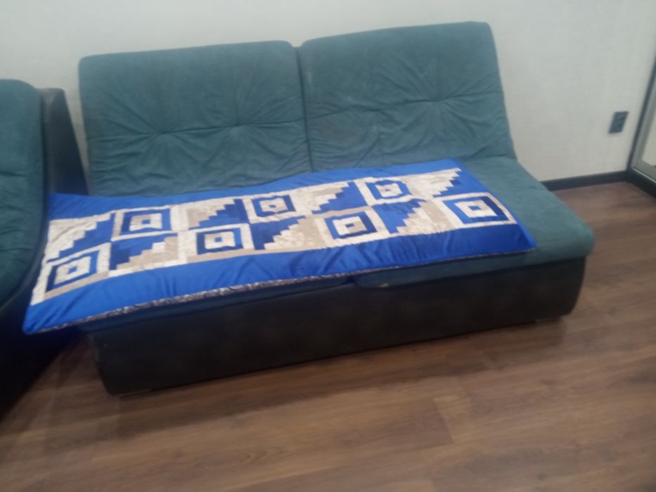 Продам Б/у диван