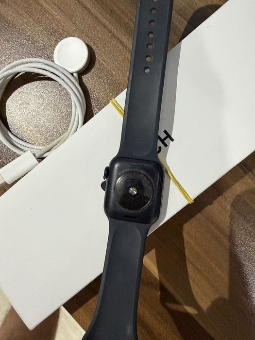 Apple watch se3 40mm gps+cellular(LTE)