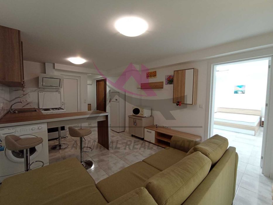 Продава се Двустаен апартамент в Варна, Бриз - 51 кв.м за 2000 €/кв.м - Снимка #1