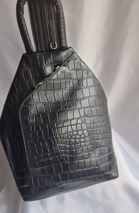 Geanta  piele naturala negru/rucsac
