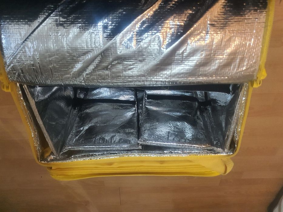 Ghiozdan Glovo Stare Impecabila