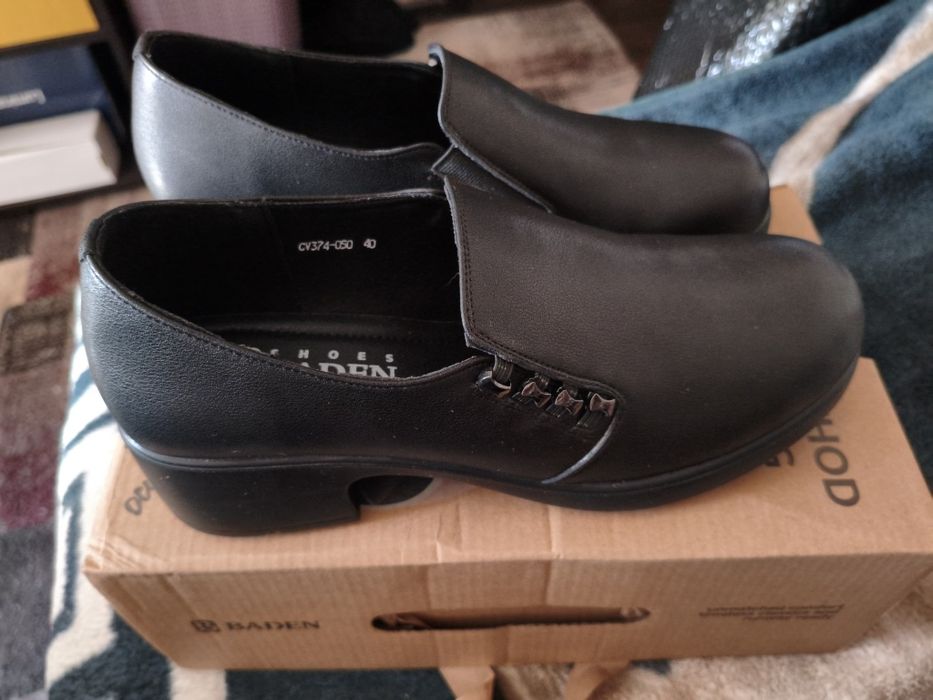 Продам туфли женские новые