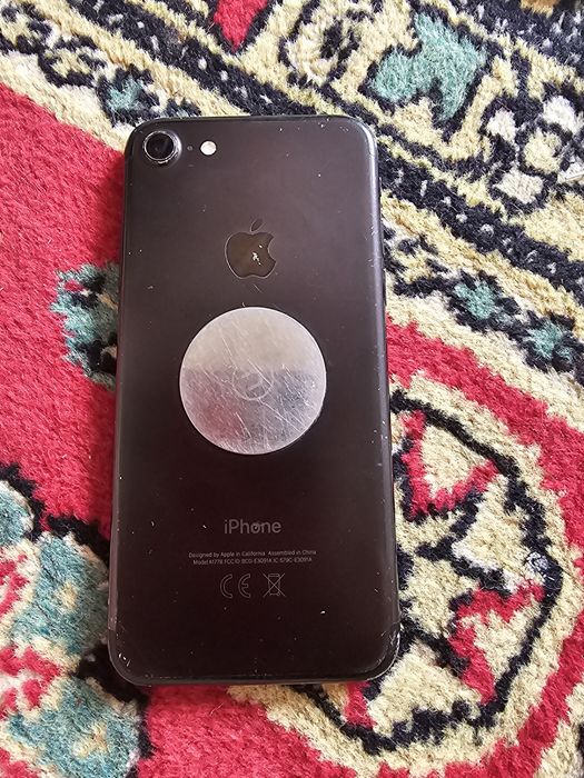 Iphone 7 продам .