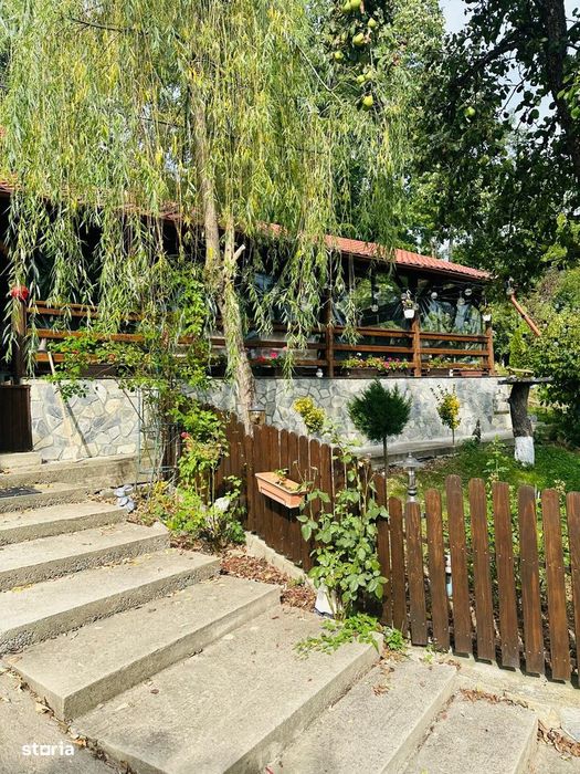 Casa de vacanta superba Telega-Bustenari