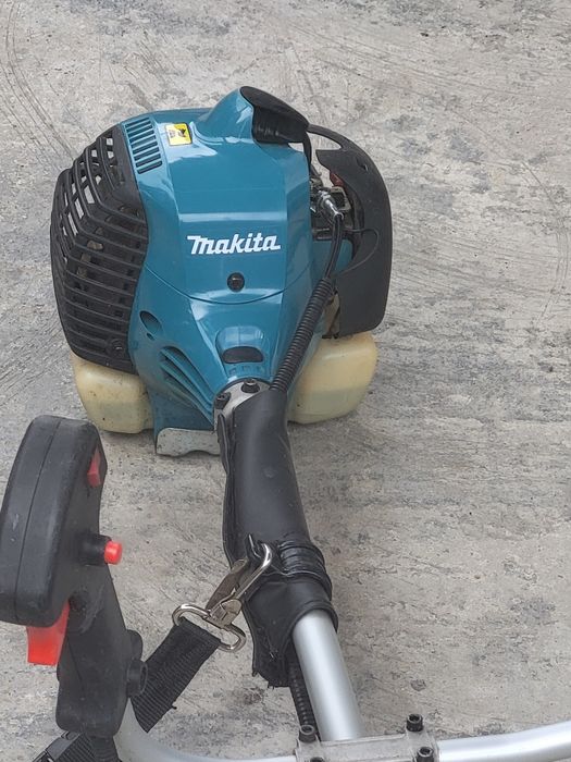 Motocositoare Makita EM2600U