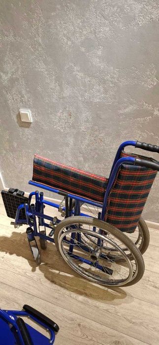 продам инвалидную коляску
