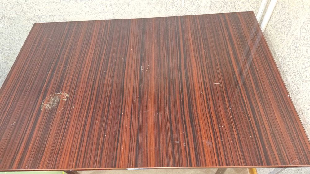 Стол б/у кухонный