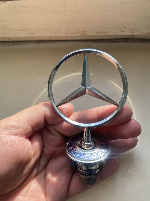 Merc Logotip srochna sotiladi