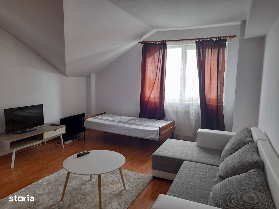 Apartament 2 camere, de vanzare, garaj,in Europa, zona benzinariei Mol — fotografia 1