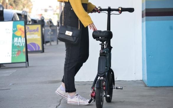 Bicicleta electrica foldabila Inmotion P1F Black, Viteza max. 30km/h