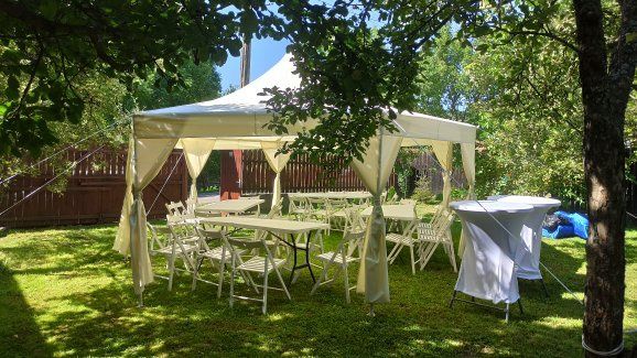 Masă cocktail înaltă bar mese scaune tun căldură cort farfurii podea