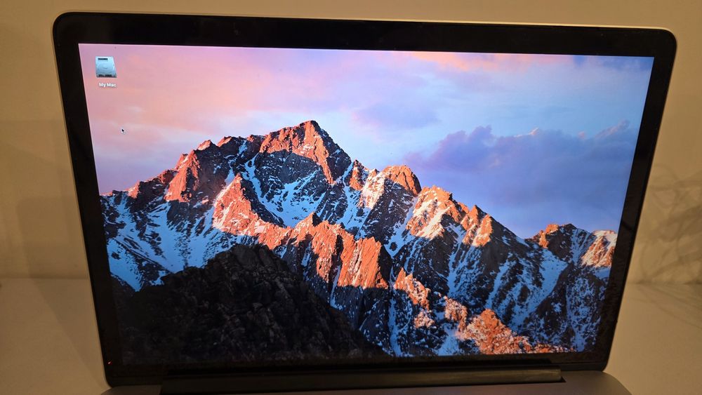 MacBook Pro 15” MID 2014– i7 Quad-Core, 2,5Ghz, 16GB RAM, 500GB SSD