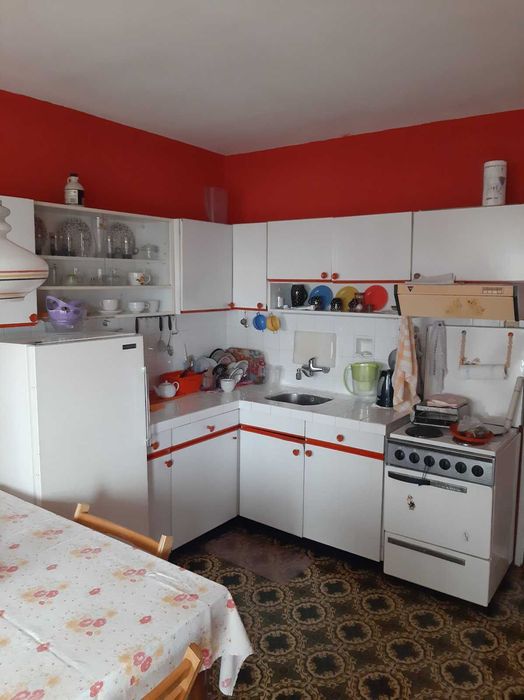 Продавам апартамент