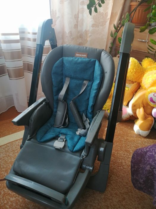 Стульчик для кормления и игры