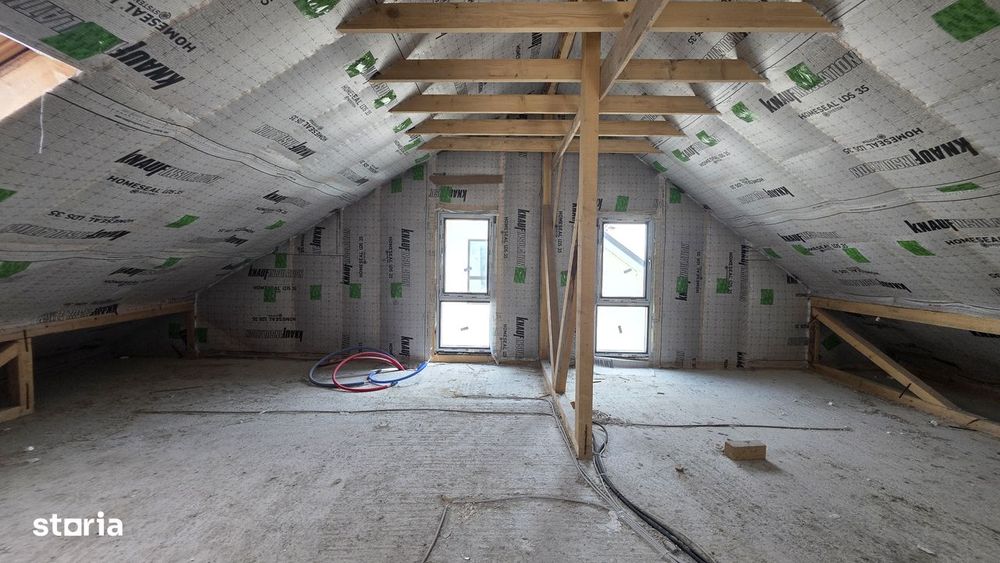 Vila P+1+M,1.8km M Râul Doamnei,Tva inclus,încălzire pardoseala