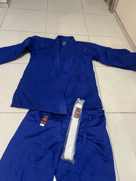 Продавам кимоно KATSUDO, размер 5 (180 см), синьо, 100% памук