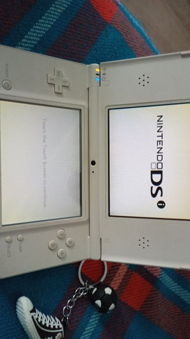 Nintendo DSi, прошитая