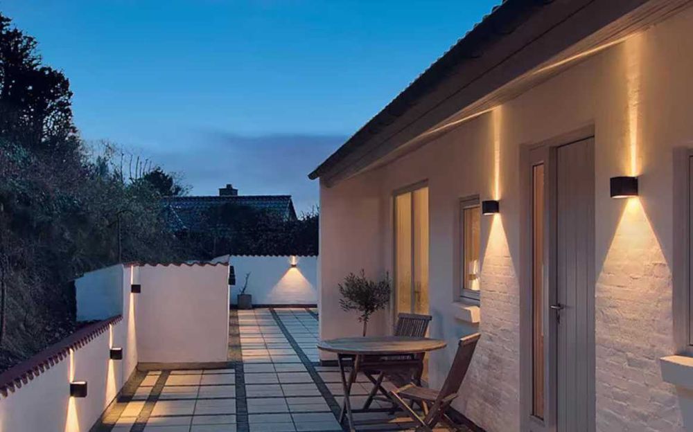 Aplica led fatada Exterior / Interior cu reglare unghi lumina 12W IP65