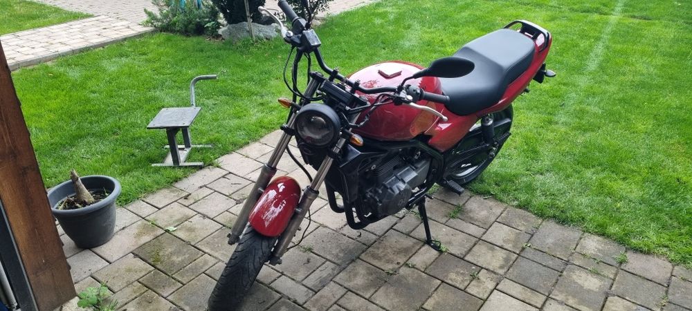 Vand kawasaki er 5 2001 se conduce si cu A2