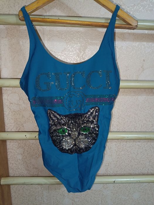 Продам женскую одежду