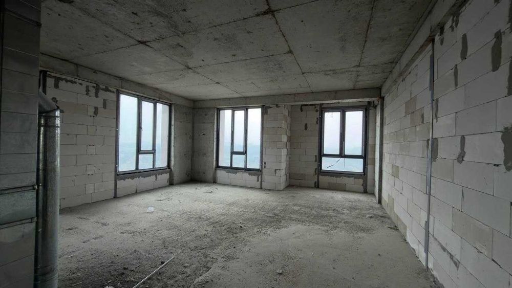 Продается 3-хком. квартира. Буз-базар. Пушкина. Буюк Ипак Йули