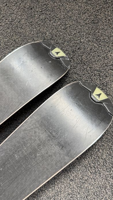 Schiuri Atomic 120 cm clapari Rossignol 35 cadou